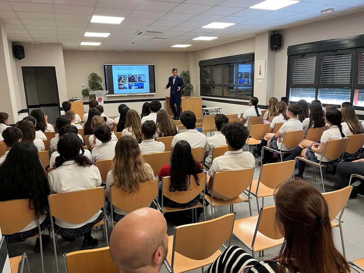 Grupo Arbulu participa en el Programa Empresa Familiar en las Aulas