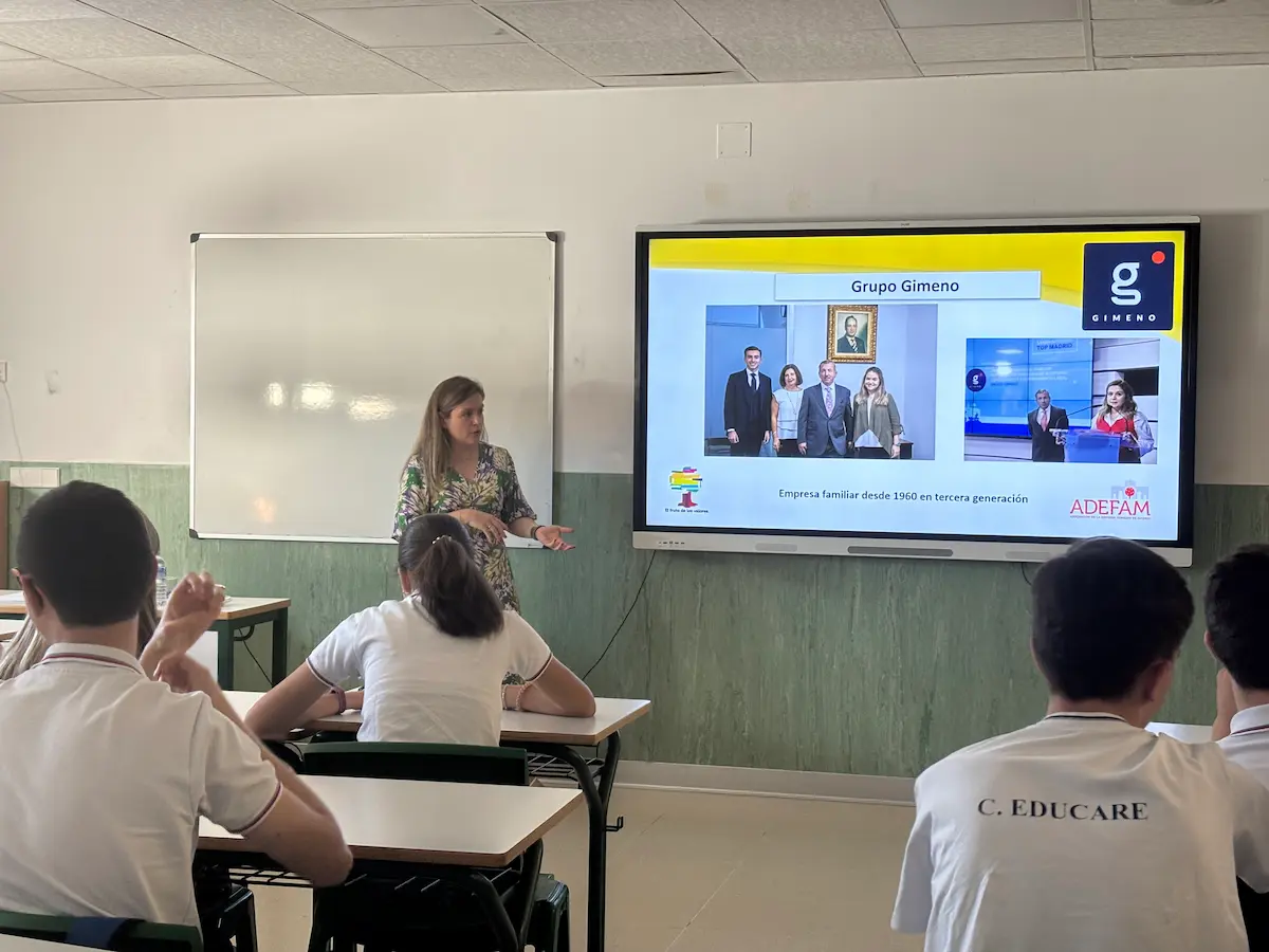 Grupo Gimeno refuerza su compromiso con la formación de los jóvenes participando de nuevo en el programa Empresa Familiar en las Aulas
