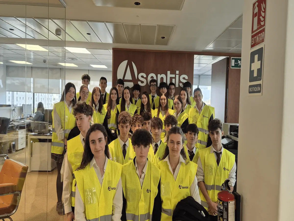 Grupo Asentis participa por primera vez en el Programa Empresa Familiar en las Aulas.