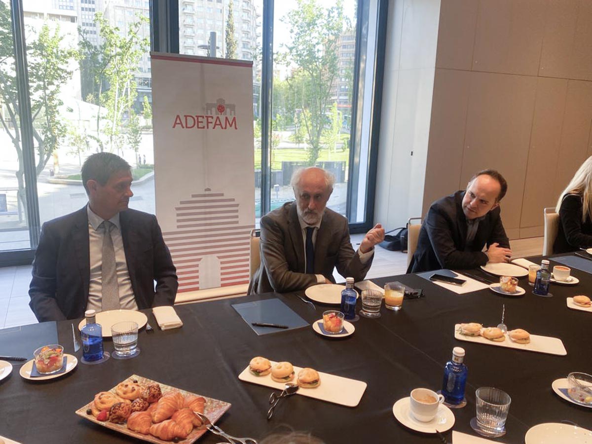 desayunos-adefam-luis-cueto