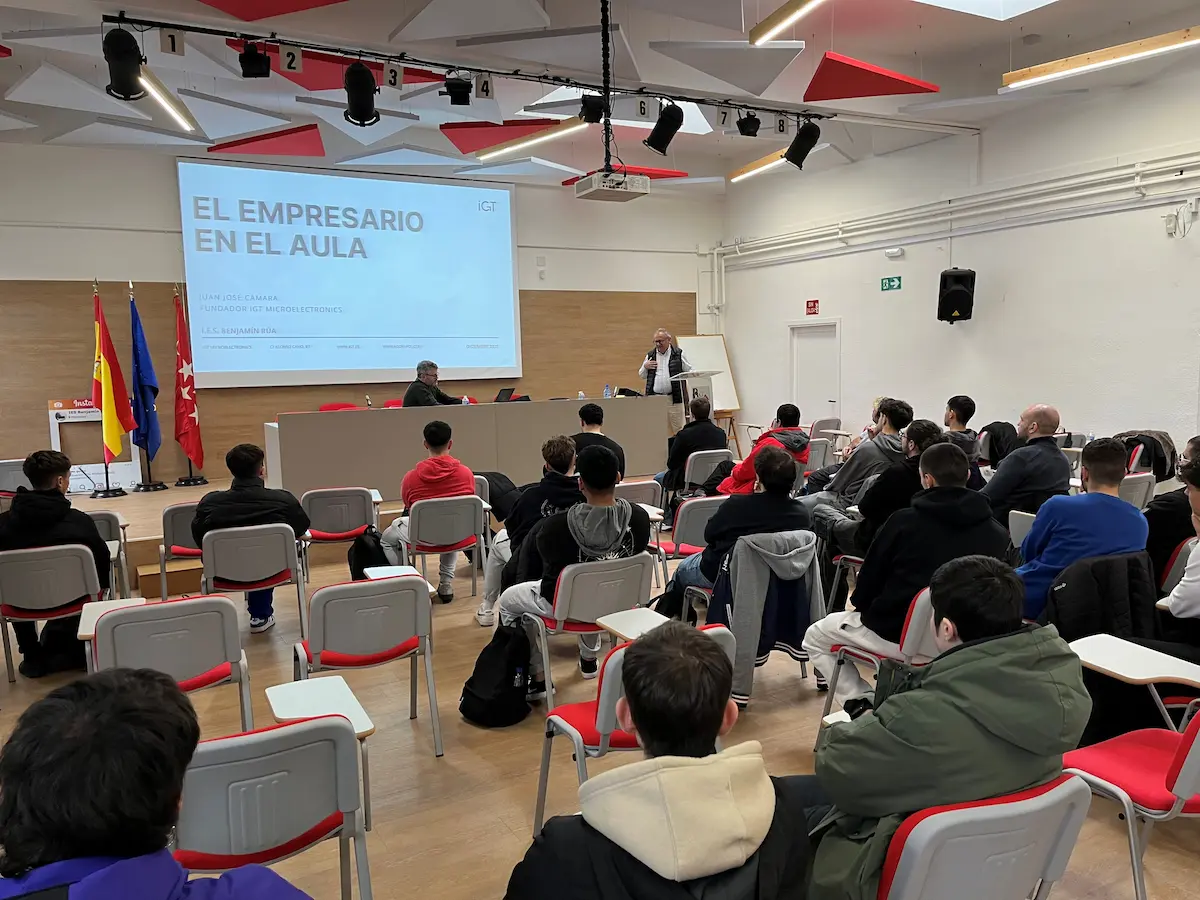 IGT Microelectronics acerca la realidad empresarial a las aulas